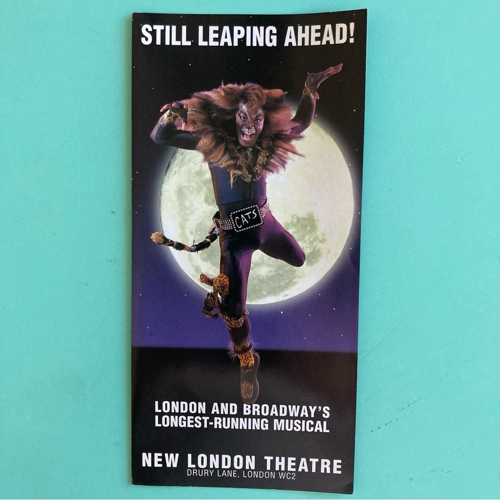 Flyer Cats Color NEW LONDON THEATRE  London 8”X4” Color Three Panels When Opened